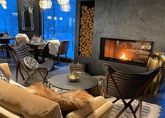 Aurora Queen Resort Igloos